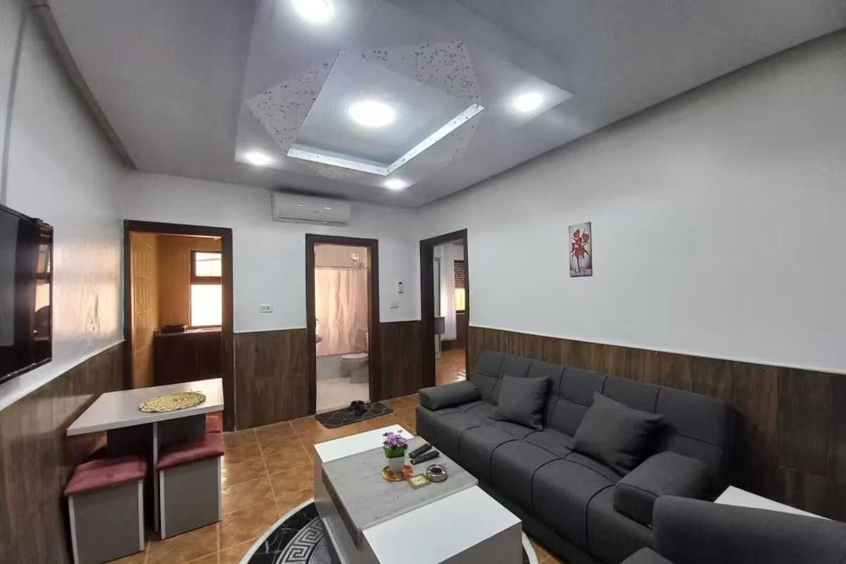 Al-Nujoom Hotel Suites Ammán Kültér fotó