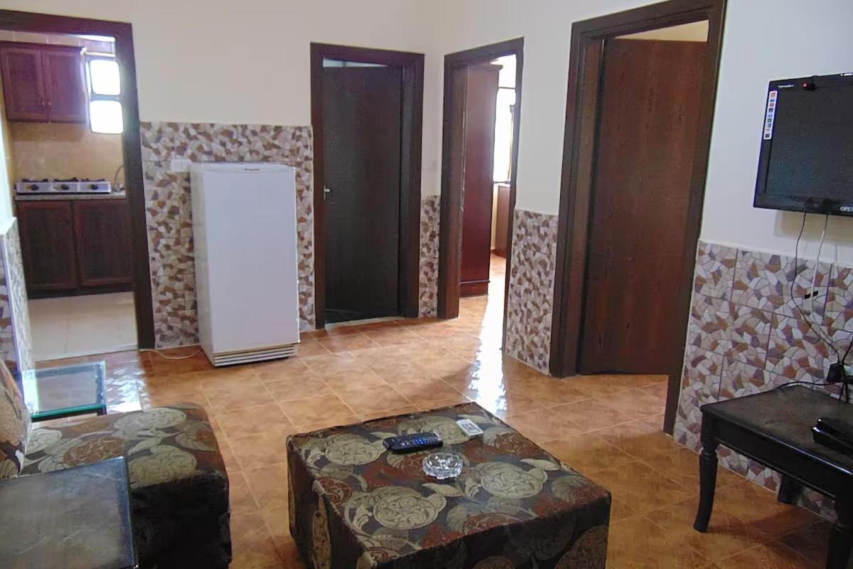 Al-Nujoom Hotel Suites Ammán Kültér fotó
